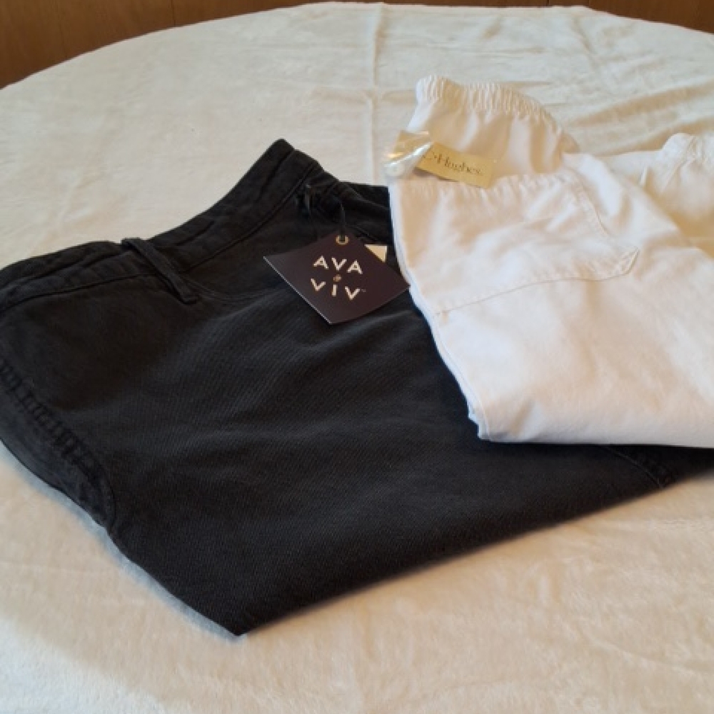 Ava & Viv Black Jean Slim Skirt size 26 R and CC Hughes Sheeting Capri size 4X